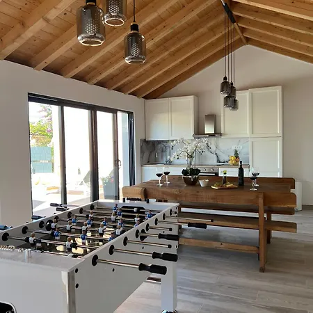 Apartament Moderne Ap, 2 Mit Pool Und Grill In Der Naehe Von Split Und Trogir Kaštela